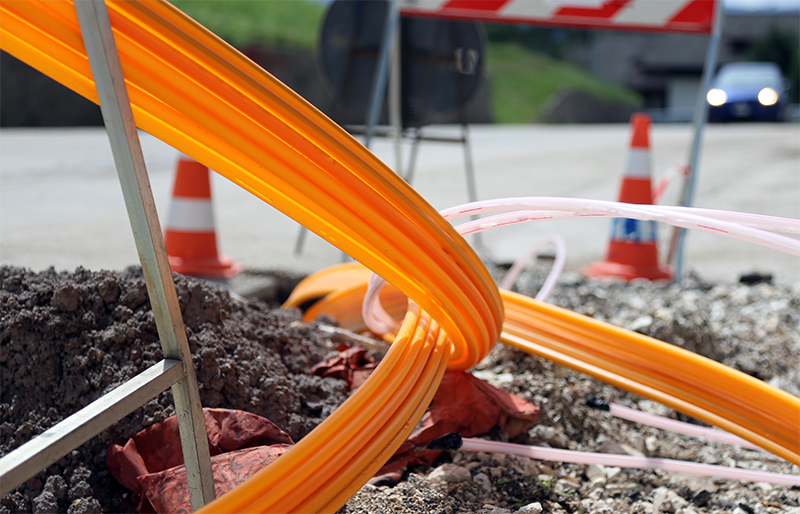 Fiber optic cable installation.png Fiber optic cable installation.png